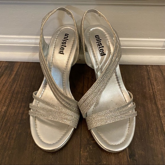 Unlisted you Kenneth Cole sparkly silver straps heels size 6 - Picture 3 of 3